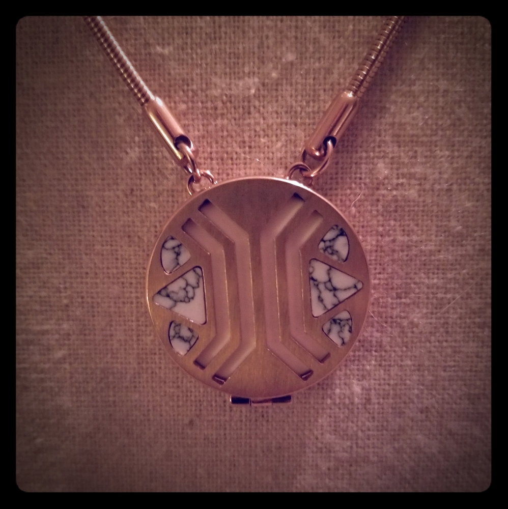 Necklace Diffuser - image 1